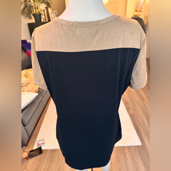 Sway and black blouse - Picture 3 of 5